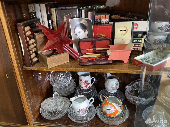 Посуда книги пластинки СССР и другое