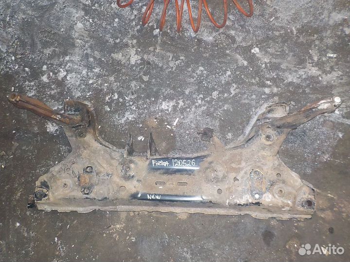 Подрамник Ford Fiesta