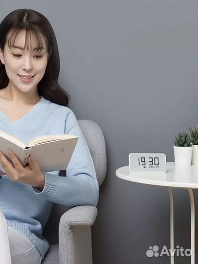 Часы xiaomi Mijia Temperature и будильник