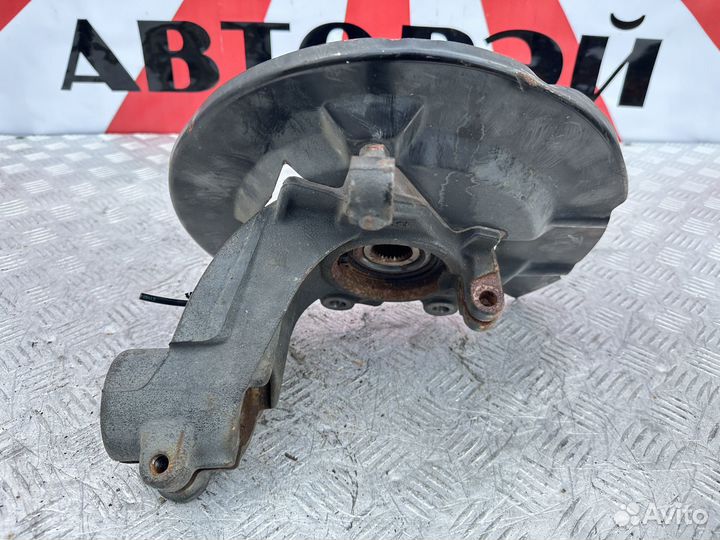 Кулак передний правый Ford Kuga 2