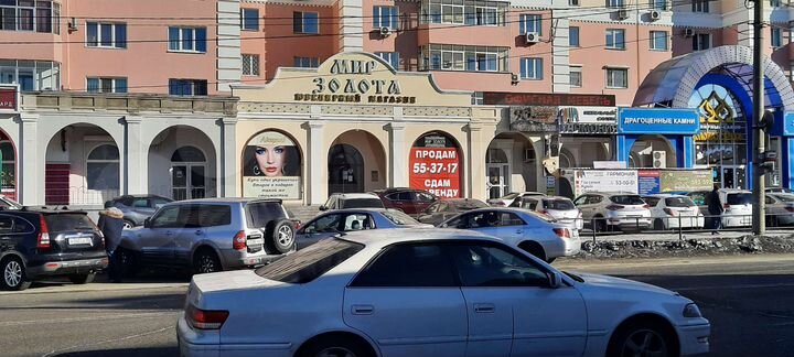 Аренда под магазин или кафе 321 м²