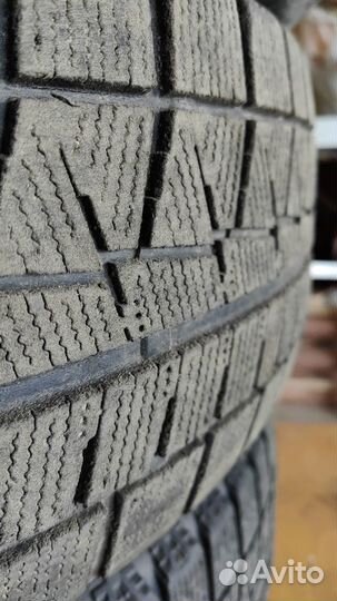 Bridgestone Blizzak Revo GZ 225/60 R17