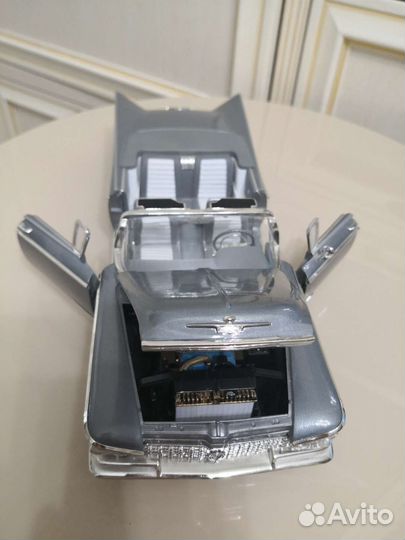 Модель автомобиля Buick Electra 1959 1:18