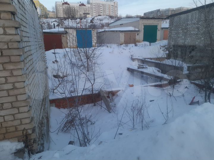 Гараж, > 30 м²