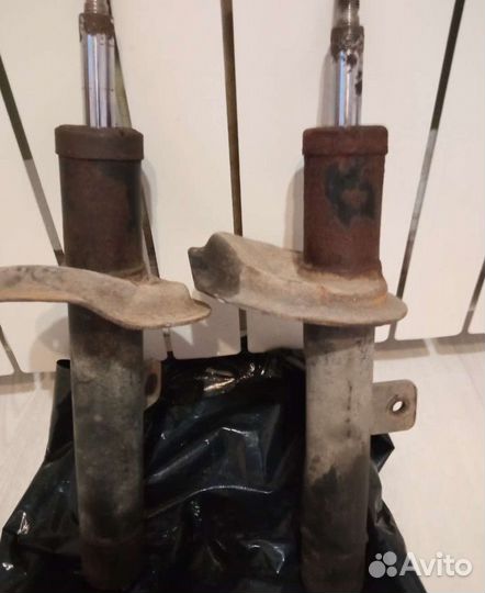 Амортизаторы передние Пежо Партнер Ситроен