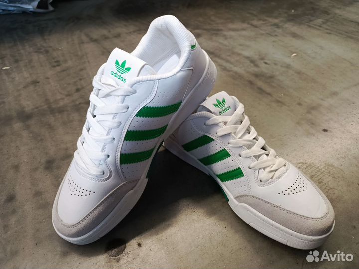 Мужские кроссовки Adidas 41 размер