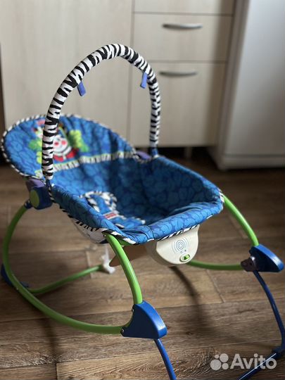 Шезлонг детский