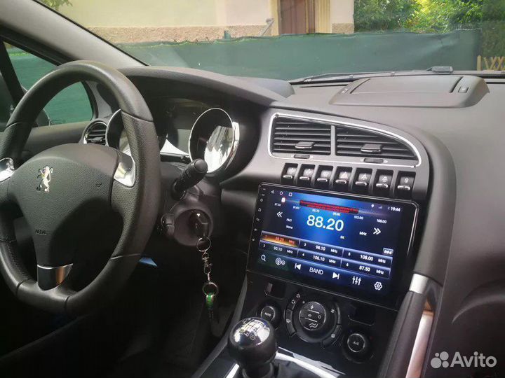 Магнитола Peugeot 3008 2009 - 2016