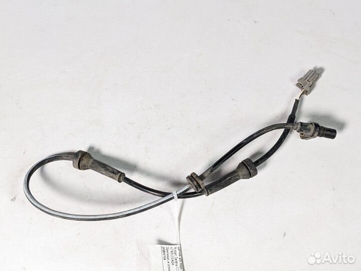 Датчик ABS задний левый Nissan Serena C26 MR20