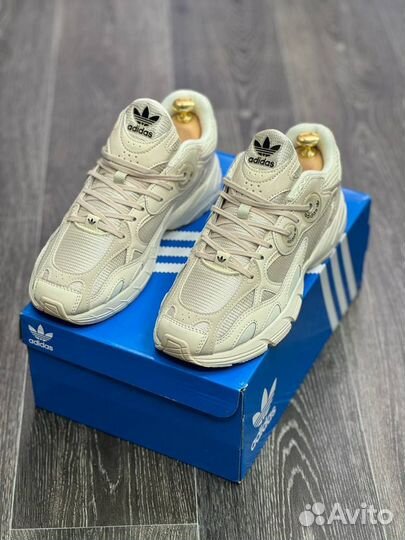 Кроссовки Adidas Originals Astir Beige