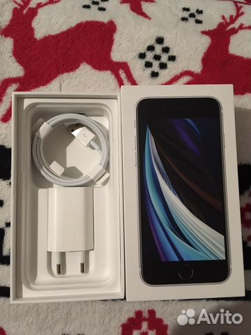 Оригинальная зарядка на iPhone