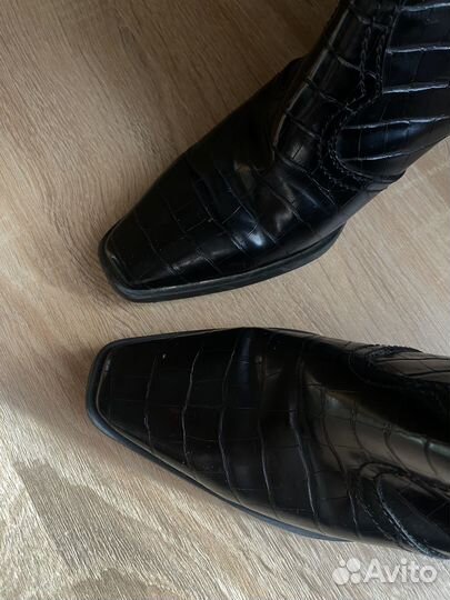 Казаки женские 38 размера осень-весна