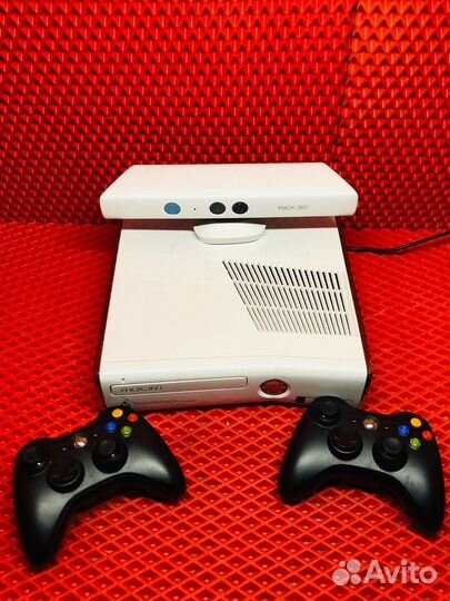 Игровая приставка Xbox 360