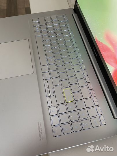 Ноутбук Asus VivoBook