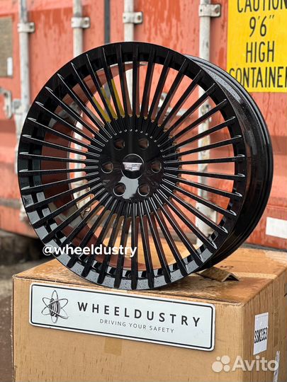 Кованые диски R22 в наличии для Cadillac Escalade