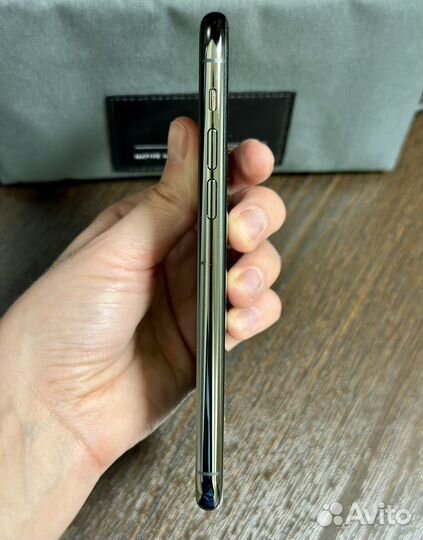 iPhone 11 Pro, 64 ГБ
