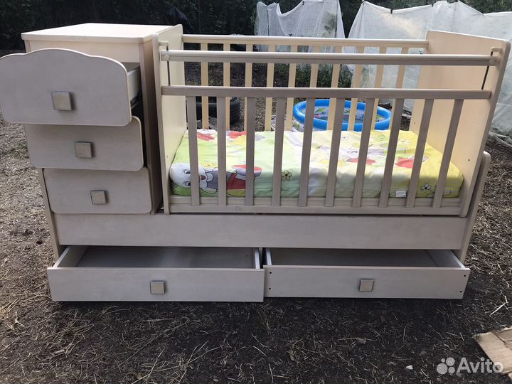 Детская кроватка трансформер с комодом