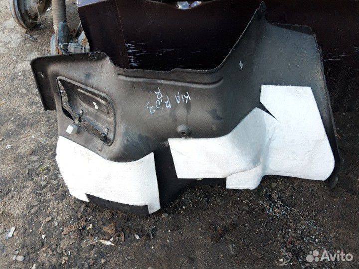 Боковина багажника Киа Рио 3