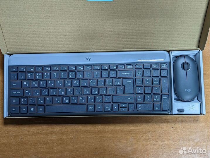 Беспроводные клавиатура и мышь Logitech MK470