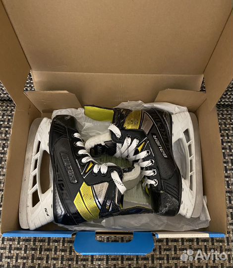 Хоккейные коньки bauer