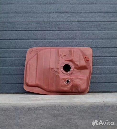 Бак бензобак Toyota Land Cruiser 100