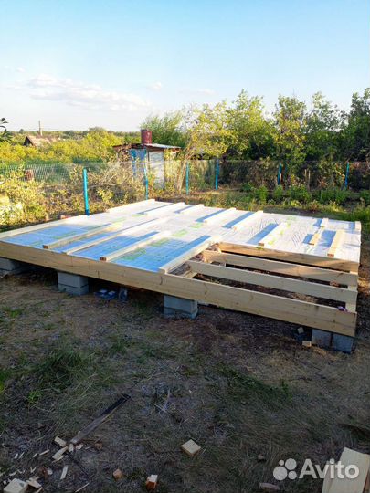 Бригада строителей