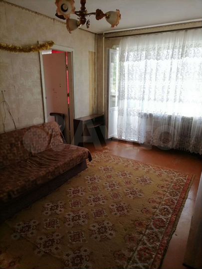 3-к. квартира, 46 м², 3/5 эт.