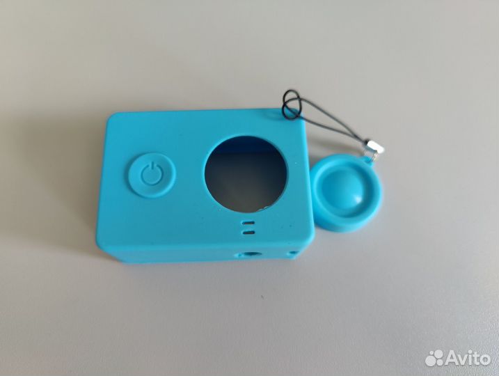 Экшн-камера xiaomi YI Basic