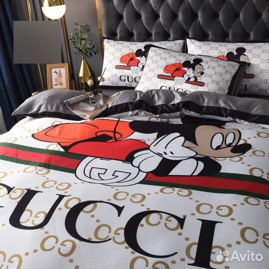 Постельное бельё Gucci