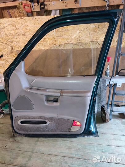 Дверь передняя правая Ford Explorer 2 4.0 1997