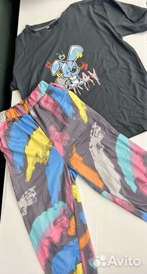 Костюм спортивный на 6-7 лет