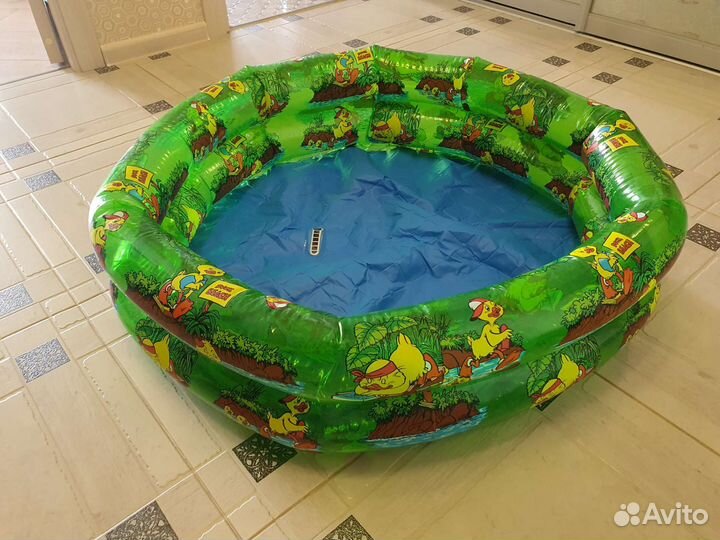 Детский бассейн