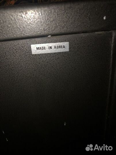 Сейф несгораемый