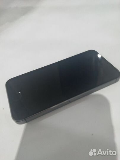 Телефон iPhone se