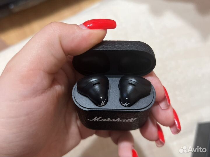 Беспроводные наушники marshall