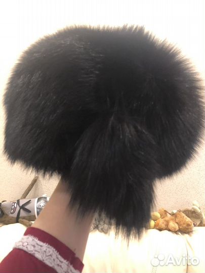 Зимняя шапка женская