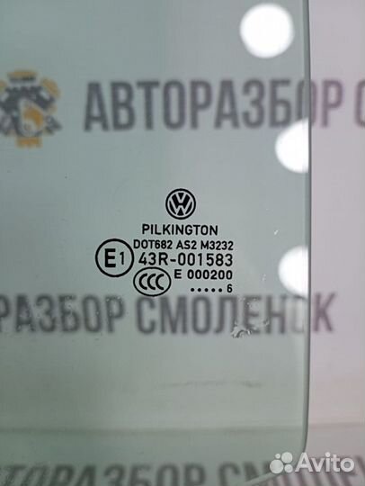 Стекло двери задней левой Volkswagen Touran I (200