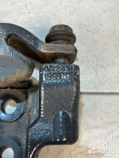 Кронштейн глушителя Mercedes-Benz Actros 1842 Ls