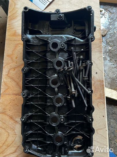 Клапанная крышка volkswagen touareg 2008 3.6BHK