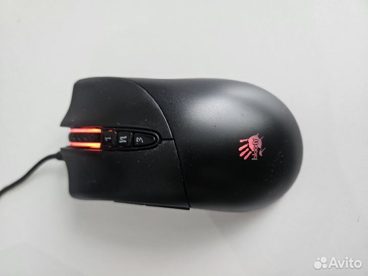 Игровая клавиатура и мышь