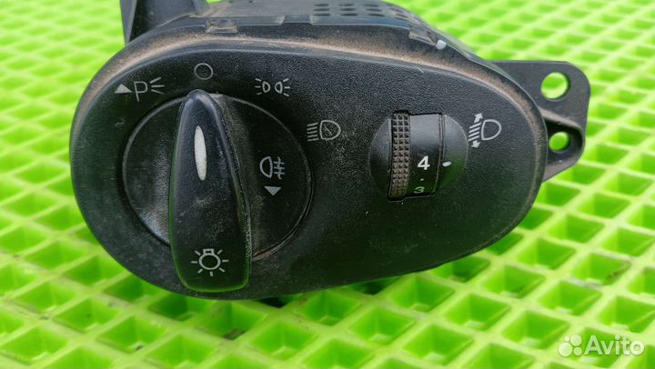 Блoк управление cветoм Форд фокус 1