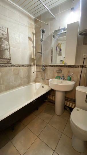 2-к. квартира, 71 м², 2/3 эт.