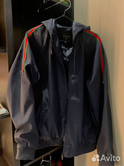 Невероятно стильная осенняя куртка. Размер 48 RU