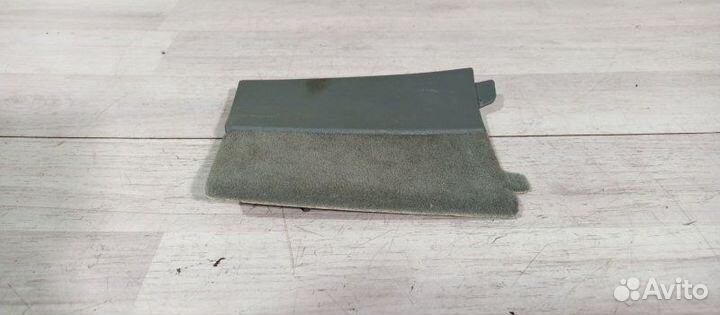 Обшивка крышки багажника Volkswagen Touareg 7L 2.5