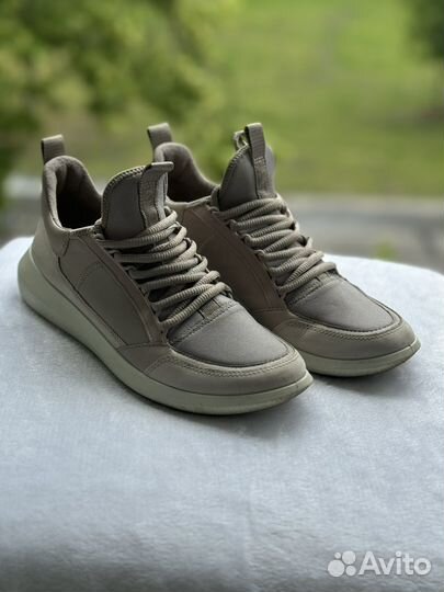 Кроссовки женские ecco