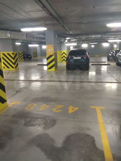 Машиноместо, 13 м²