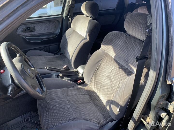 Пара передних сидений Ford Scorpio 1