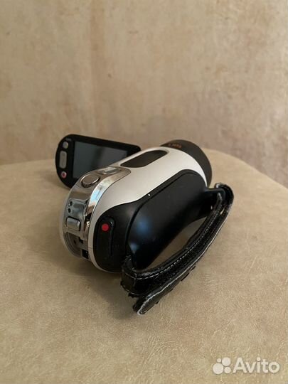 Видеокамера samsung HMX-H100