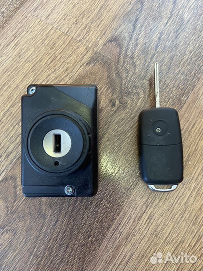 Замок зажигания с ключом Audi A8 D3/Q7/VW