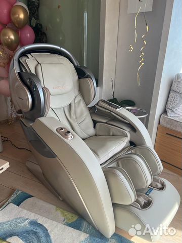 Продам массажное кресло Ergonova Robotouch 3